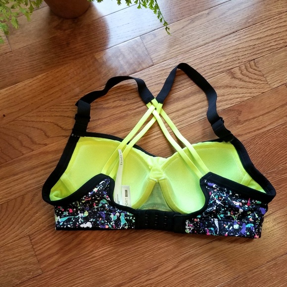 VS Sports Bra - Picture 3 of 4